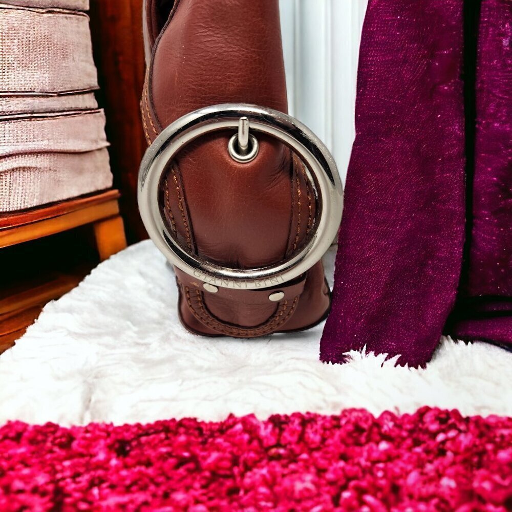 Gianni Bini Reddish Brown Faux Leather Hobo Shoulder Handbag Purse Tote Buckle - Picture 4 of 9